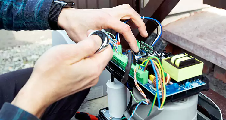 Automatic Driveway Gate Repair in Naples, FL