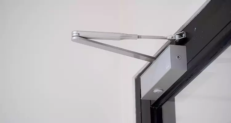 Screen Door Closer Repair in Naples, FL