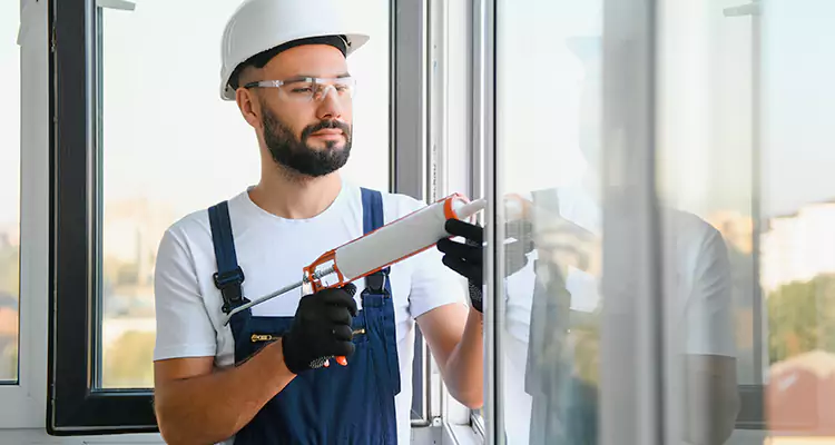 Retractable Screens Repair for Patio in Naples, FL