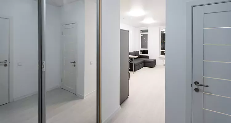 Modern Mirrored Closet Doors Repair in Naples, FL