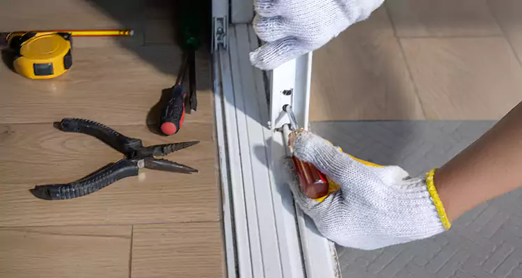 Closet Sliding Door Track Repair in Naples, FL